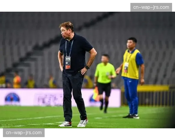 斯卢茨基外援三叉戟配合生疏导致申花进攻乏力